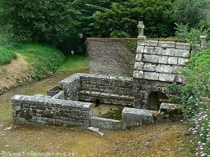 La Fontaine St-Carré