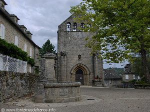 La Fontaine Place St-Maur