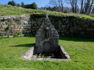 La Fontaine de la Chapelle N-D