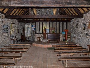 intérieur de la Chapelle de N-D de la Paix