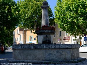 La Fontaine cours du Pourtalet