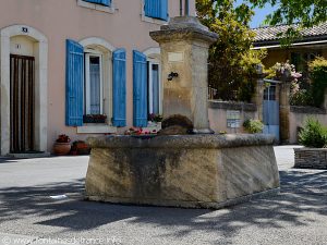 La Fontaine rue Torte