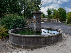 La Fontaine route de St-Aubin à Manson