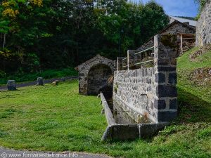 La Fontaine rue des Fontaines de Laschamps