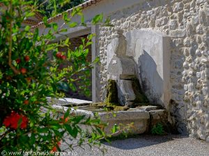 La Fontaine du Portail du Rhône