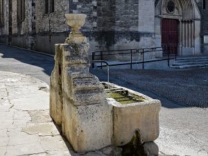 La Fontaine Place de l'Eglise