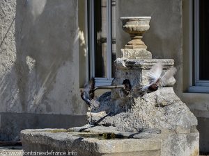 La Fontaine Place de l'Eglise