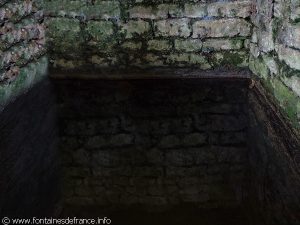 La Fontaine et le Lavoir des Genêts