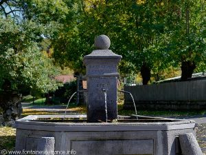 La Fontaine des Roches