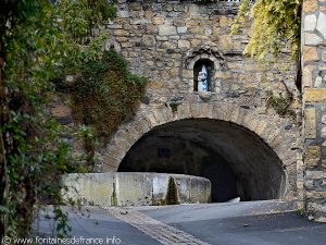La Fontaine du Bac et le Lavoir