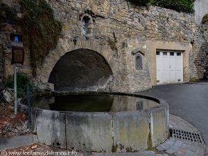 La Fontaine du Bac et le Lavoir