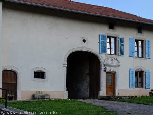 La Fontaine Grande Rue