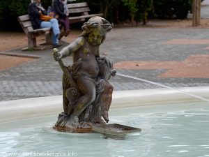 La Fontaine de la Place Delille