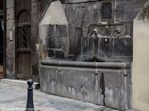 La Fontaine N-D du Port