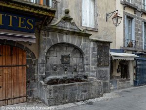 La Fontaine des Petits Gras