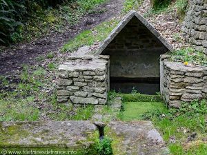 La Fontaine St-Thamec