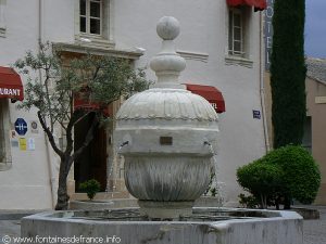 La Fontaine Place de l'Esplan
