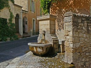 La Fontaine rue Victor Hugo