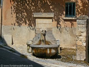 La Fontaine rue Victor Hugo