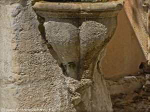 La Fontaine rue des Istres