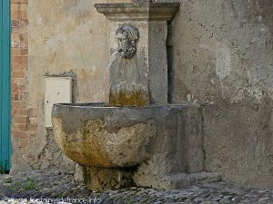 La Fontaine Place Fléchier