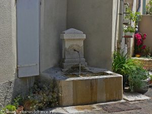 La Fontaine rue des Tourelles