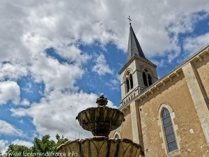 La Fontaine Square de l'Eglise