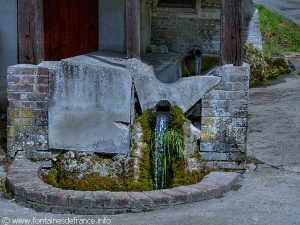 La Fontaine et le Lavoir