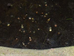 La Fontaine de Pierres Brunes