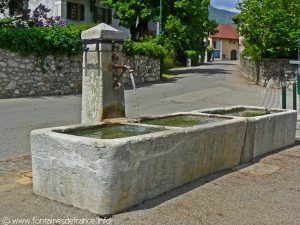La Fontaine Place de l'Eglise