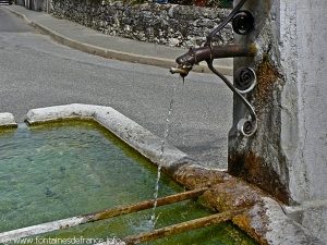 La Fontaine rue de la Louvatière