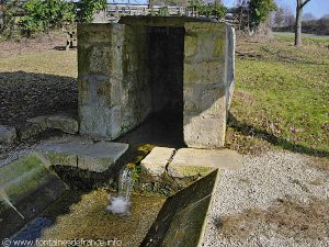 La Fontaine du Lavoir du Blanc