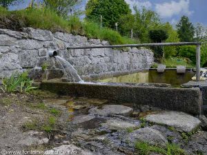 La Fontaine et le Lavoir de Lascaux
