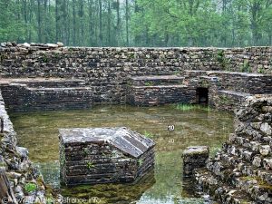 Salle des Bains Chauds