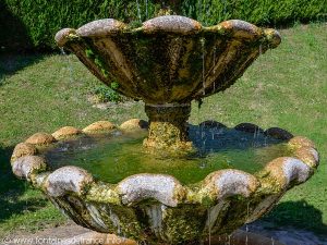 La Fontaine Square de la Mairie