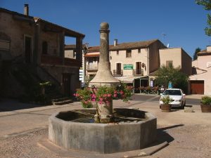 La Fontaine Place des Comédiens