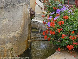 La Fontaine Place Cambornac