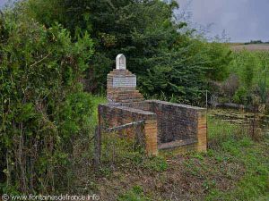 La Fontaine de la Vierge à l'Enfant