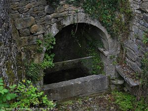 La Fontaine Place de l'Eglise