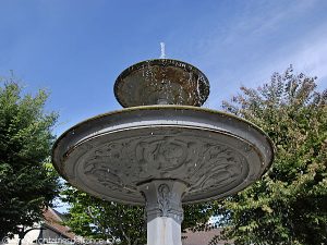 La Fontaine Place Fournier
