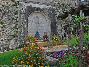 La Fontaine et le Lavoir