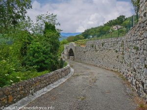 La Fontaine et le Lavoir