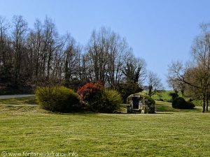 Esplanade et four banal