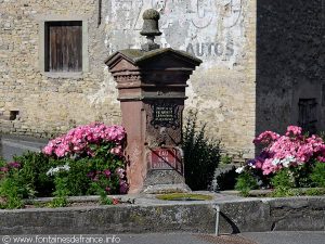La Fontaine rue Principal