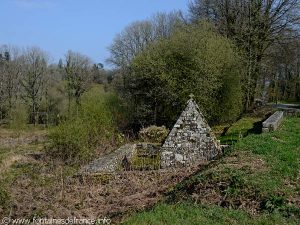 La Fontaine N-D de Crénénan