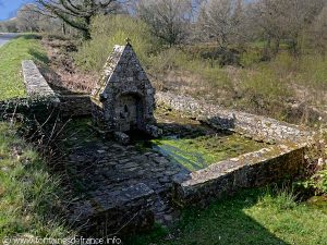 La Fontaine N-D de Crénénan