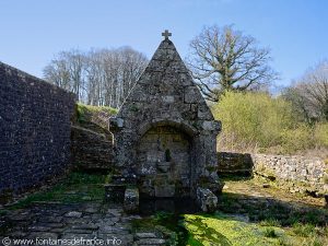 La Fontaine N-D de Crénénan