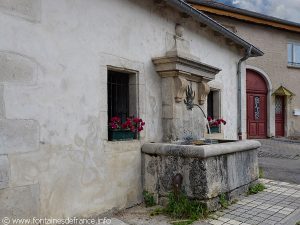 La Fontaine rue Basse