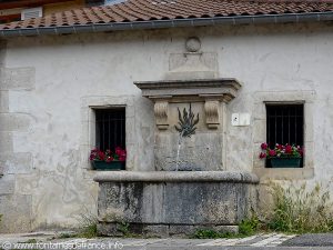 La Fontaine rue Basse