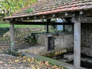 La Fontaine et le Petit Lavoir